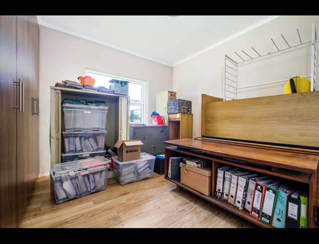 2 BEDROOM APARTMENT FOR SALE IN NORTHGATE